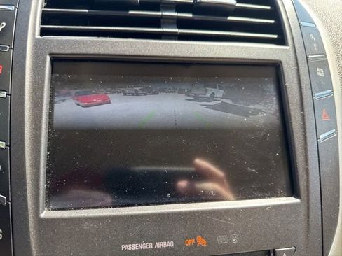 Used 2017 Lincoln MKC Reserve w/ Lincoln MKC Climate Package image 37