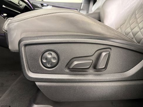 Used 2018 Audi SQ5 Prestige w/ Prestige Package AWD/4WD image 8