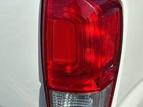 Used 2016 Toyota Tacoma TRD Off-Road w/ Towing Package RWD image 32