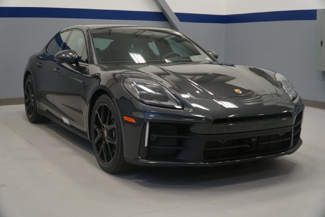 New 2026 Porsche Panamera 4 AWD/4WD image 12