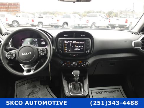 Used 2024 Kia Soul LX w/ Option Group 015 image 15