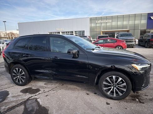 Used 2024 Volvo XC60 B5 Plus image 5