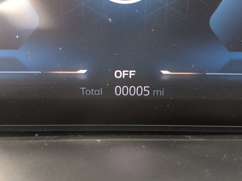 Used 2026 BMW X5 sDrive40i image 19