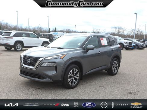 Used 2023 Nissan Rogue SV w/ SV Premium Package image 3