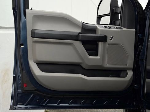 Used 2017 Ford F250 XL w/ STX Appearance Package image 10