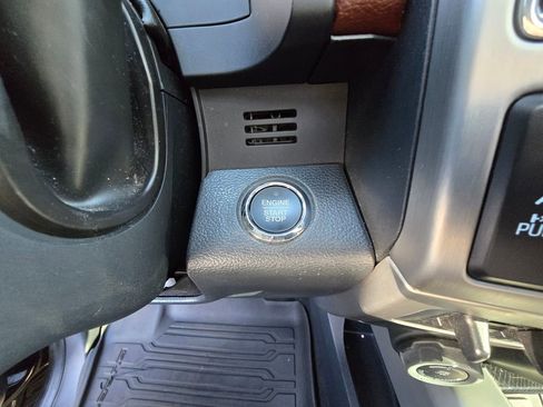 Used 2022 Ford F250 Platinum w/ Tremor Off-Road Package image 19