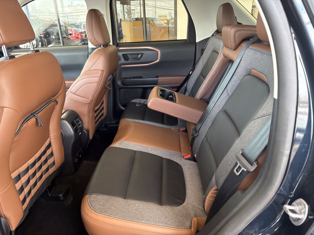 Used 2023 Ford Bronco Sport Outer Banks w/ Tech Package AWD/4WD image 13