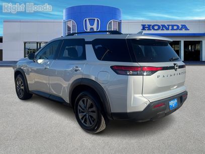 Used 2025 Nissan Pathfinder SV