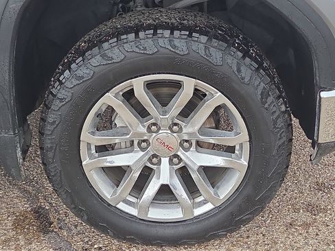 Used 2019 GMC Sierra 1500 SLT w/ SLT Premium Plus Package AWD/4WD image 7