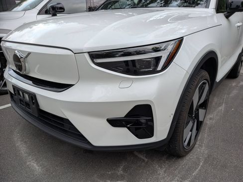 Used 2023 Volvo C40 P8 Recharge Ultimate AWD/4WD image 8