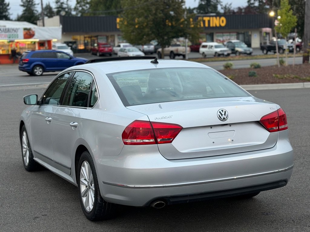 Used 2013 Volkswagen Passat 2.5 SEL Premium FWD image 5