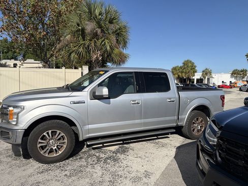 Used 2019 Ford F150 Lariat image 4