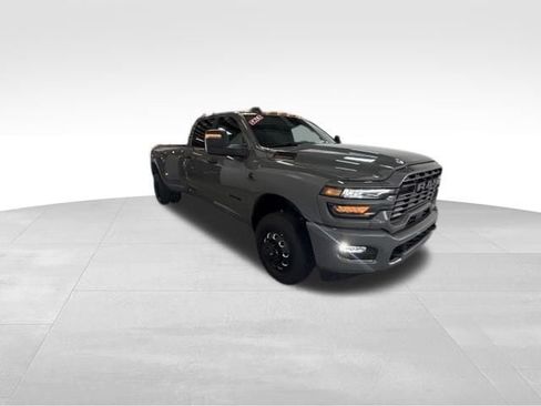 New 2026 RAM 3500 Big Horn AWD/4WD image 8