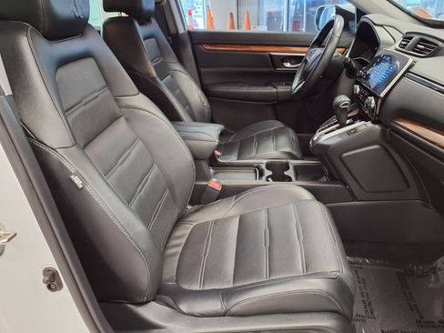 Used 2017 Honda CR-V Touring image 11