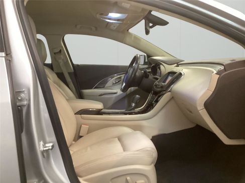 Used 2016 Buick LaCrosse Leather FWD image 14