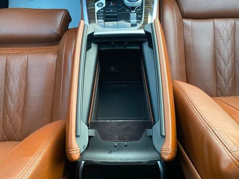 Used 2023 BMW X7 xDrive40i w/ Executive Package image 40