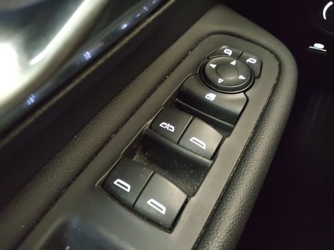 Used 2022 GMC Terrain SLT FWD image 27