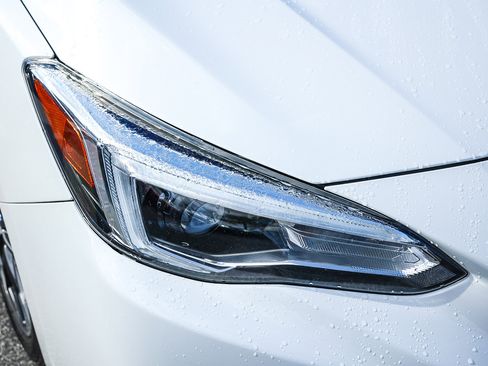 Used 2020 Subaru Impreza 2.0i Limited image 18