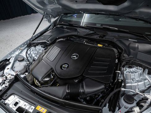 Certified 2025 Mercedes-Benz C 300 Sedan image 4
