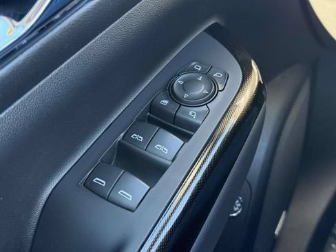 Used 2023 GMC Acadia AT4 w/ Technology Package AWD/4WD image 19