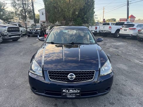 Used 2005 Nissan Altima 2.5 S w/ (S02) Side Airbags Pkg FWD image 4