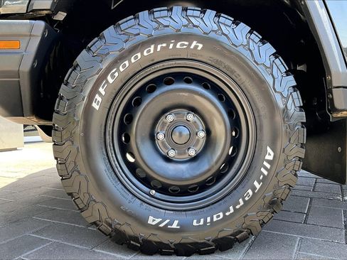 Used 2025 INEOS Grenadier AWD/4WD image 9