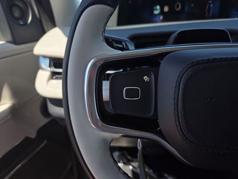 New 2026 Lincoln Navigator L Premier AWD/4WD image 21