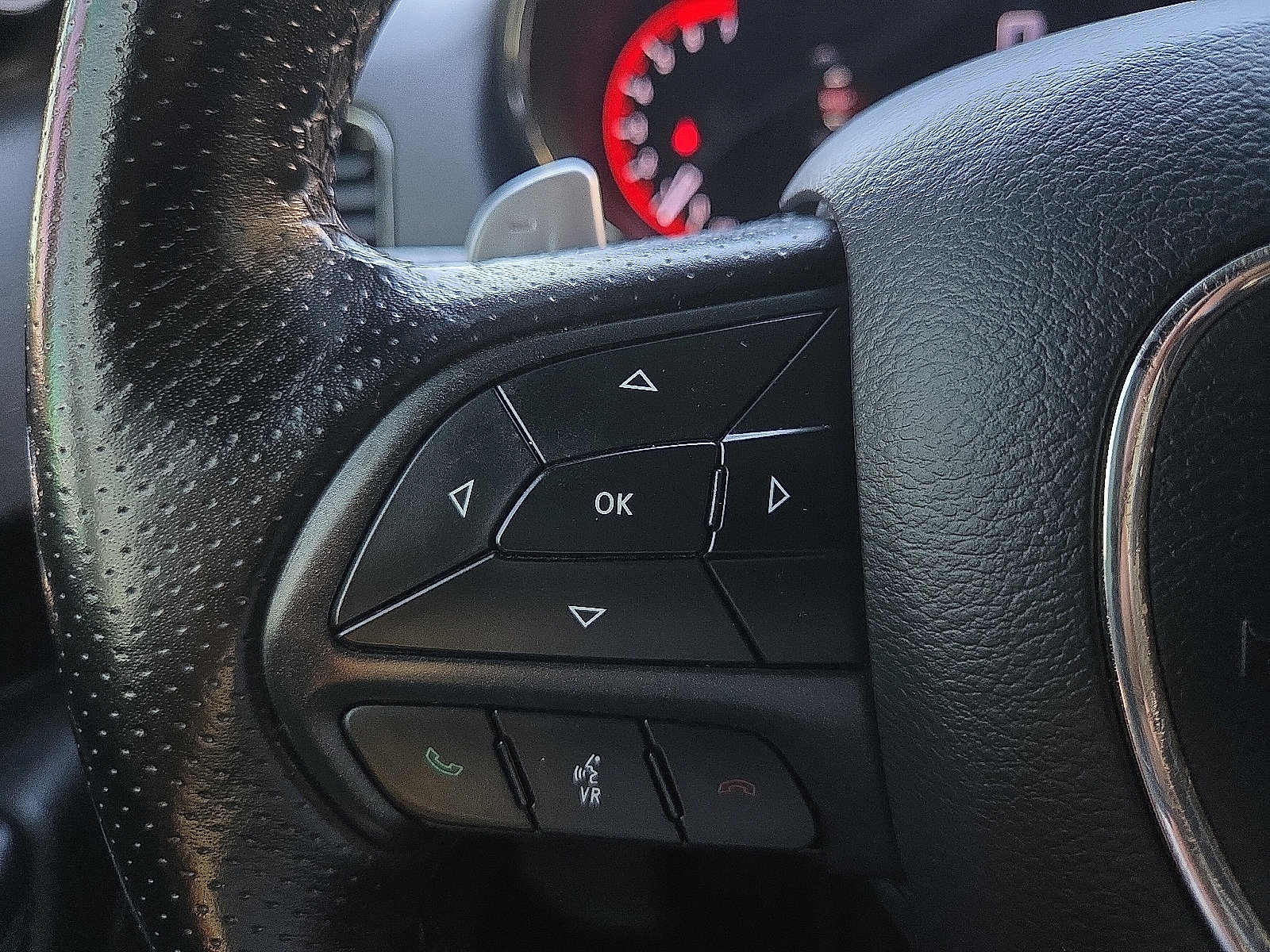 Used 2020 Dodge Durango R/T w/ Blacktop Package RWD image 20