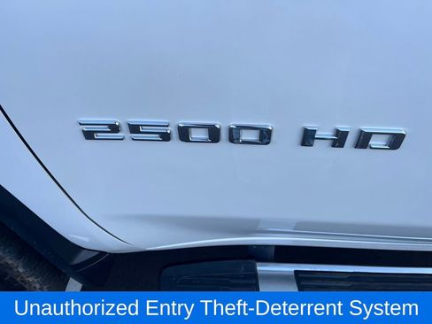 Used 2022 Chevrolet Silverado 2500 High Country w/ Z71 Off-Road Package image 37