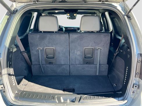 Used 2024 Dodge Durango GT image 29