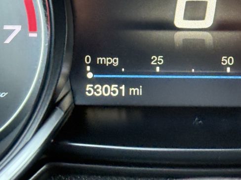 Used 2018 Alfa Romeo Stelvio Ti Sport image 31