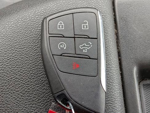 Used 2025 Chevrolet Silverado 1500 LT image 31