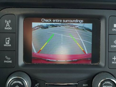 Used 2015 Jeep Renegade Latitude w/ Trailer Tow Group image 28