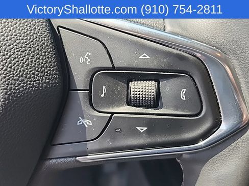 Used 2026 Chevrolet Trax ACTIV w/ Sunroof Package FWD image 15