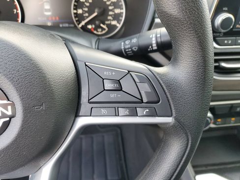 Certified 2025 Nissan Altima 2.5 SV FWD image 26