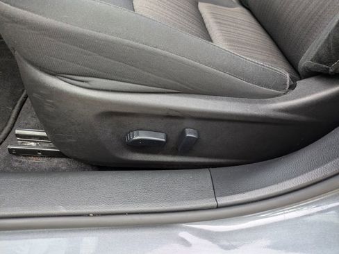 Used 2024 Nissan Altima 2.5 SV image 8