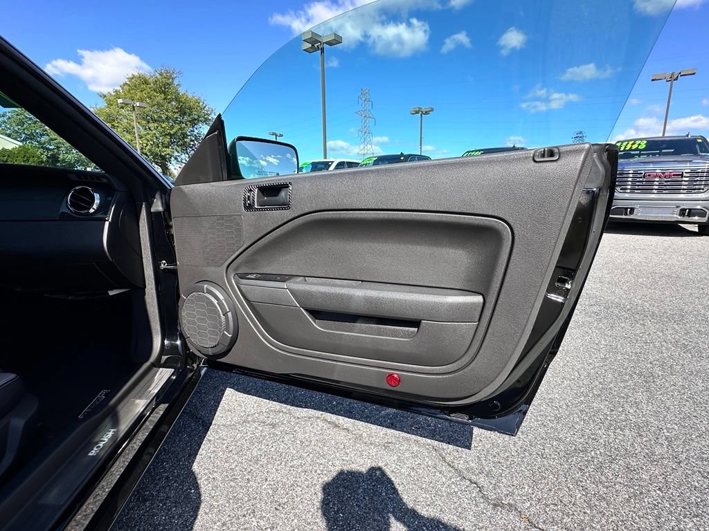Used 2007 Ford Mustang GT RWD image 19