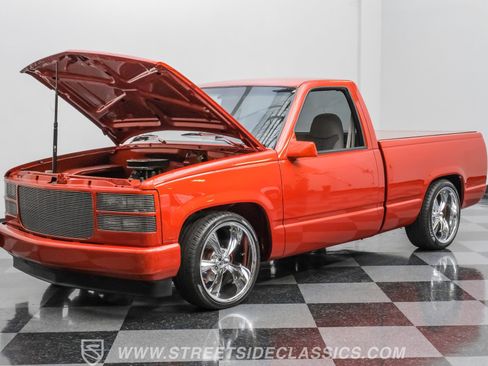 Used 1992 Chevrolet Silverado 1500 2WD Regular Cab image 35