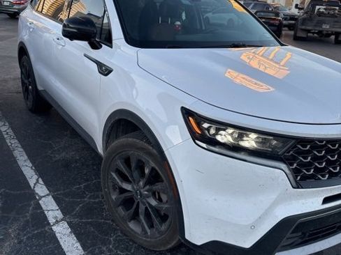 Used 2021 Kia Sorento SX Prestige image 1