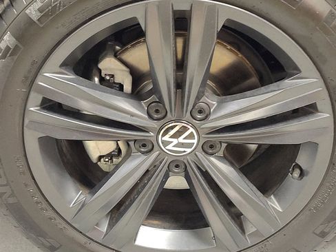 Used 2024 Volkswagen Jetta SE FWD image 31