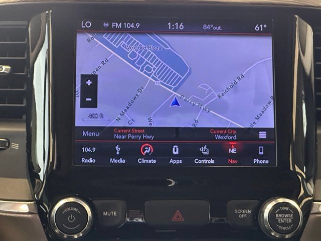 Used 2019 RAM 1500 Laramie AWD/4WD image 13