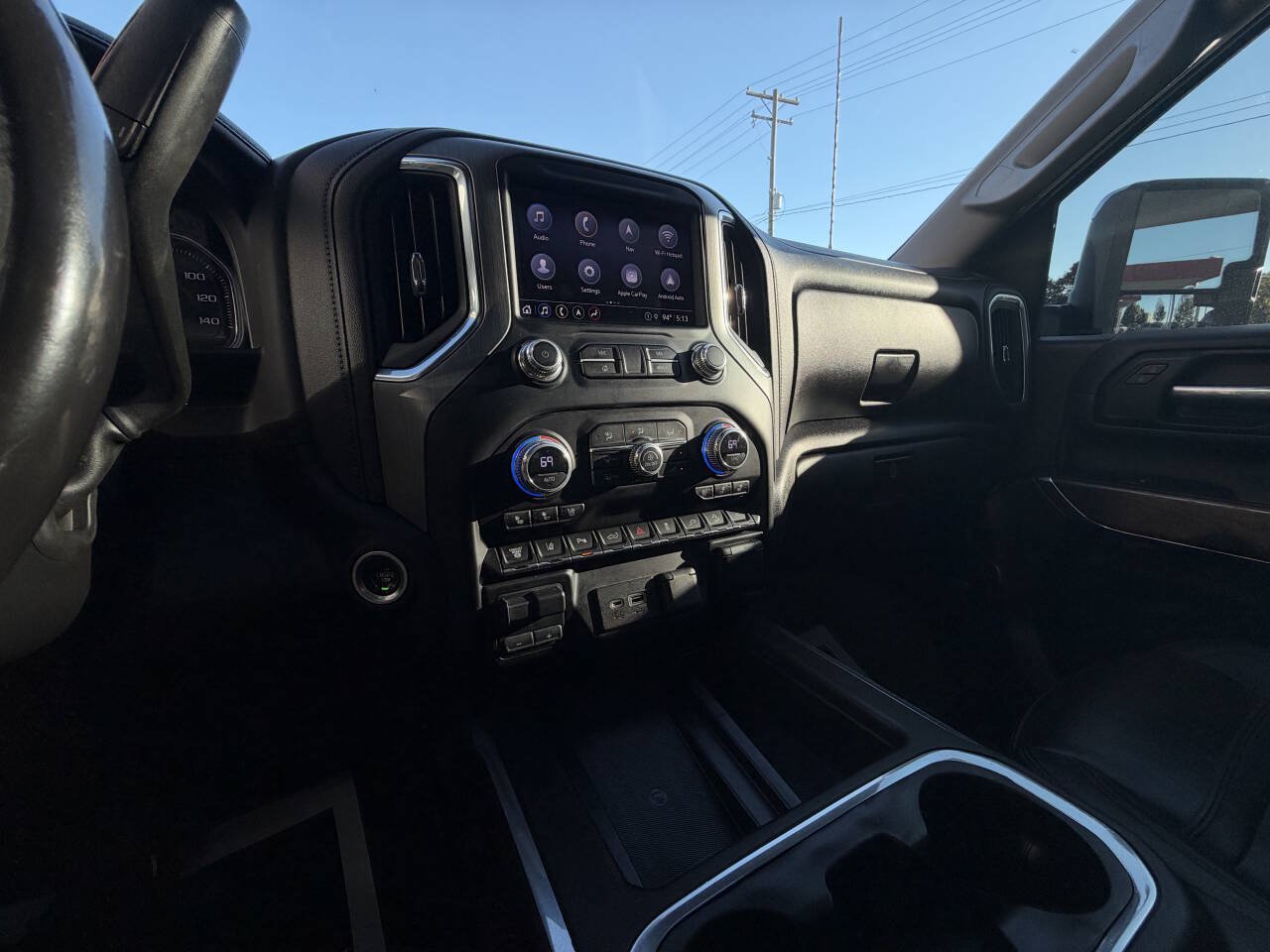 Used 2023 GMC Sierra 3500 Denali w/ Denali Black Diamond Edition AWD/4WD image 27