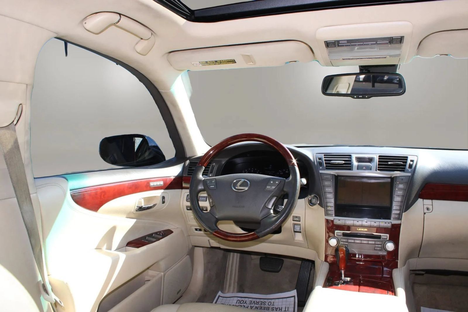 Used 2010 Lexus LS 460 RWD image 24
