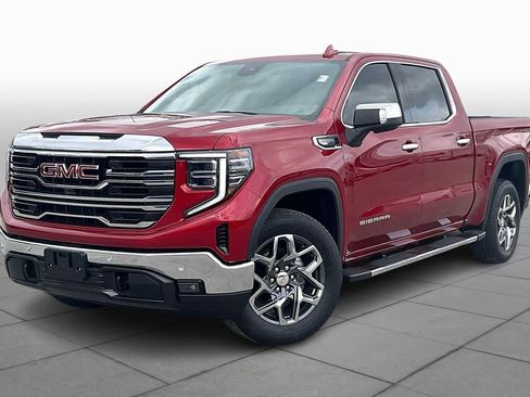 Certified 2026 GMC Sierra 1500 SLT image 2