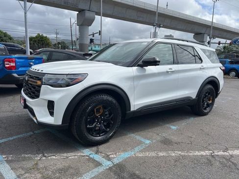 New 2026 Ford Explorer Tremor w/ Tremor Convenience Package image 3