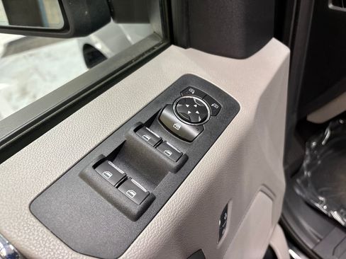 Used 2015 Ford F150 XLT w/ Equipment Group 301A Mid image 11