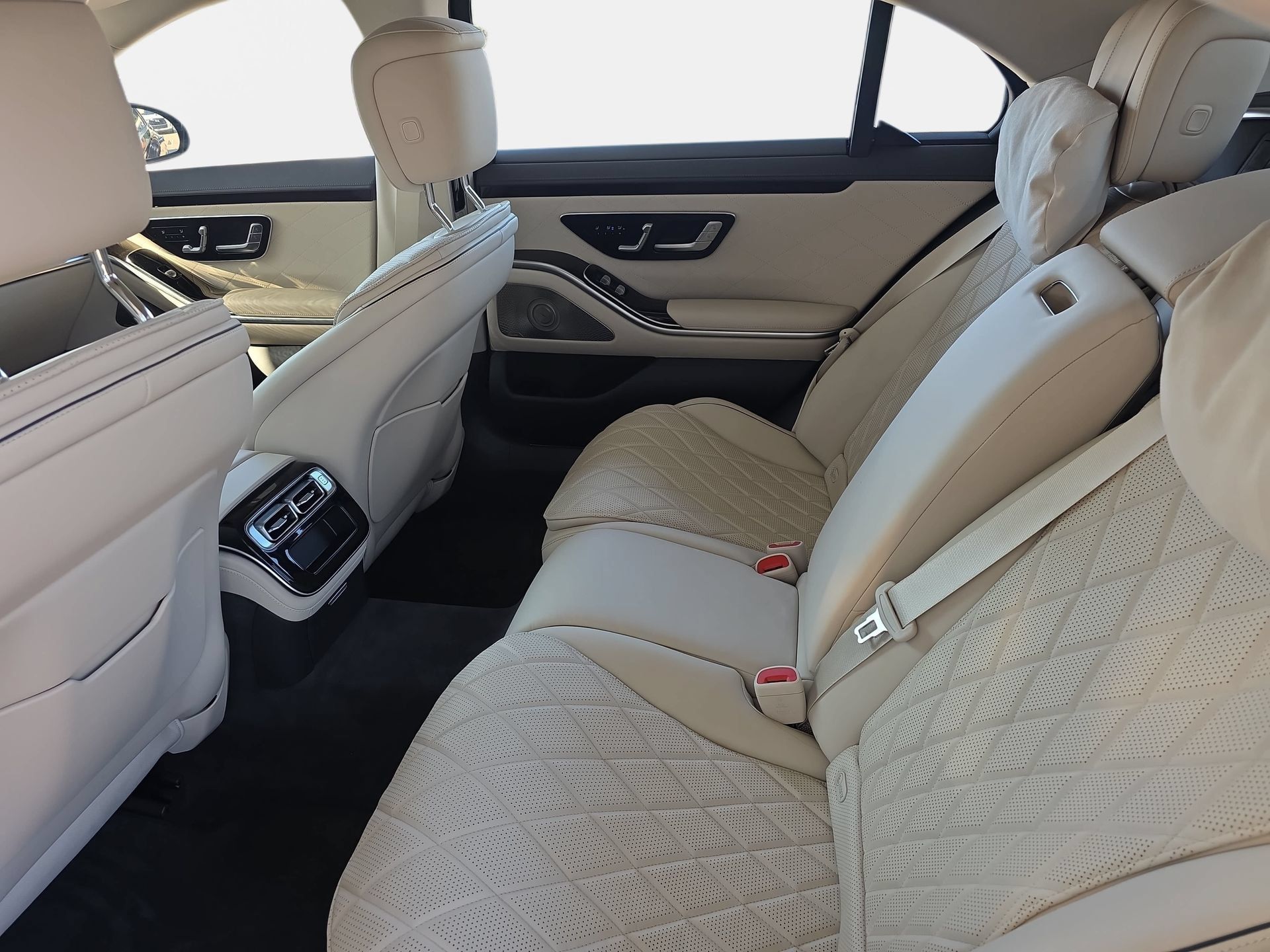 Used 2021 Mercedes-Benz S 500 4MATIC image 14