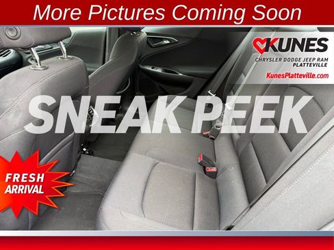 Used 2022 Chevrolet Malibu LT FWD image 17