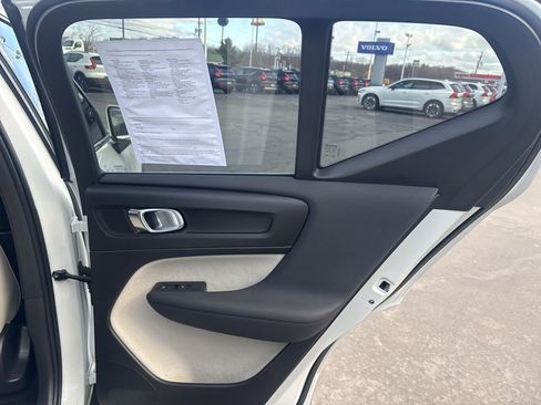 Certified 2023 Volvo XC40 B5 Plus w/ Protection Package Premier image 41