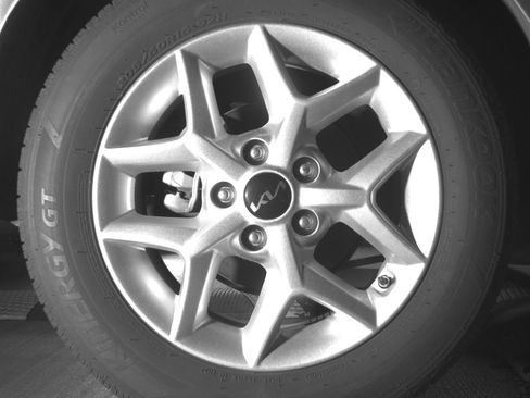 Used 2025 Kia Soul LX w/ LX Technology Package FWD image 15